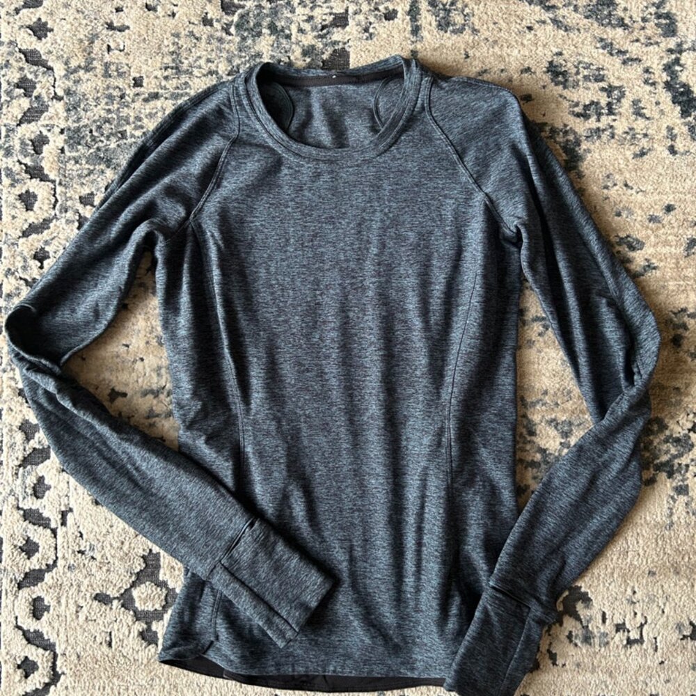 Lululemon long sleeve top size 6
